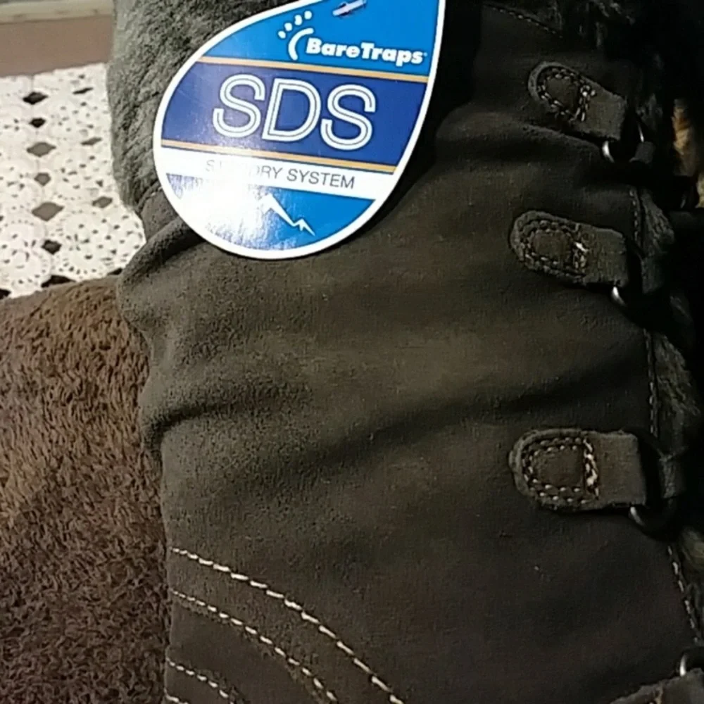 New Warm BareTraps Lace-Up Faux Fur Boots in the box Ready for Winter - Picture 8 of 8